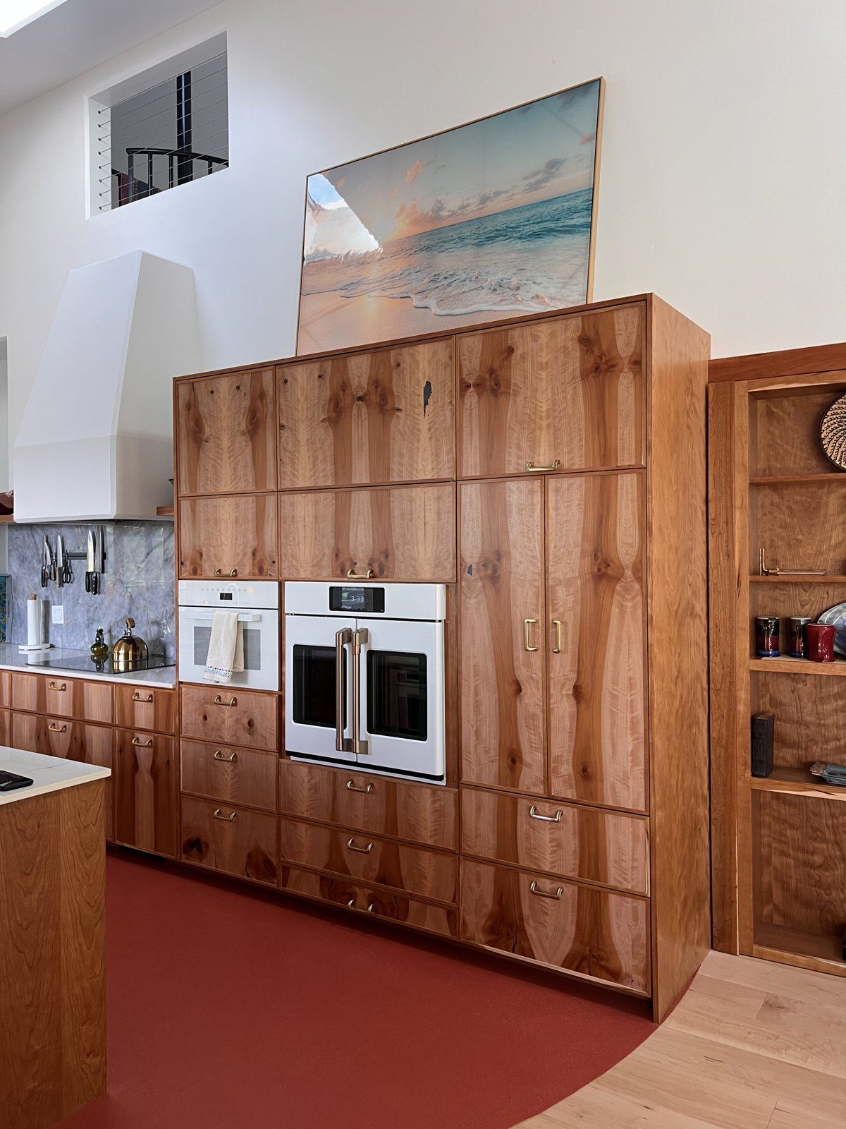 Book-matched kitchen