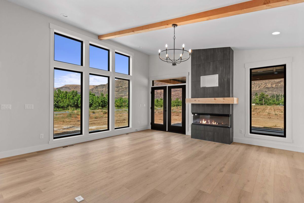 Hannu Homes great room