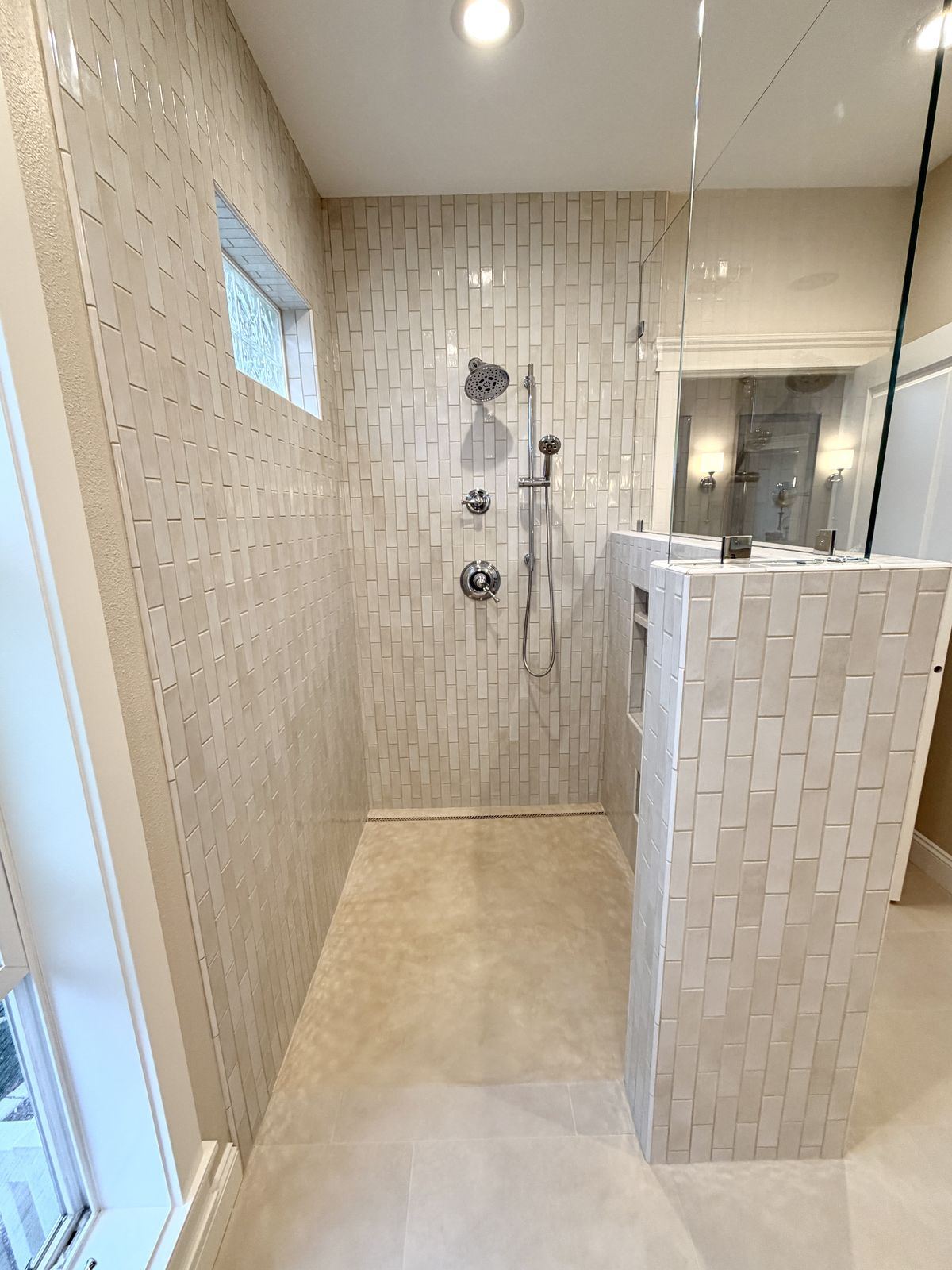 Micro cement floor, tile walls