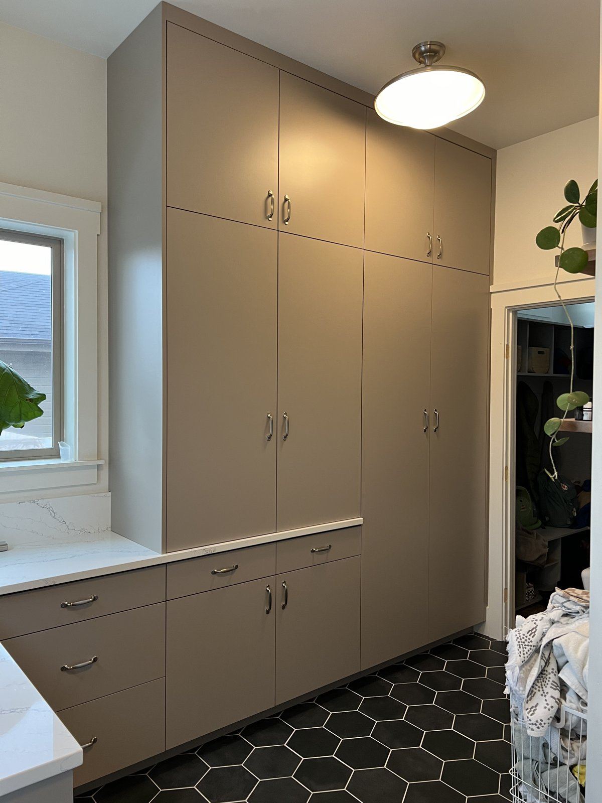 Floor-to-ceiling cabinets