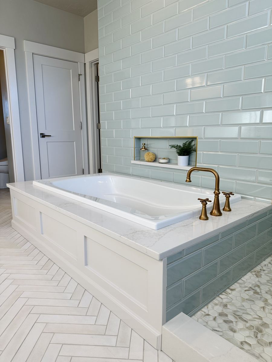 Herringbone tub