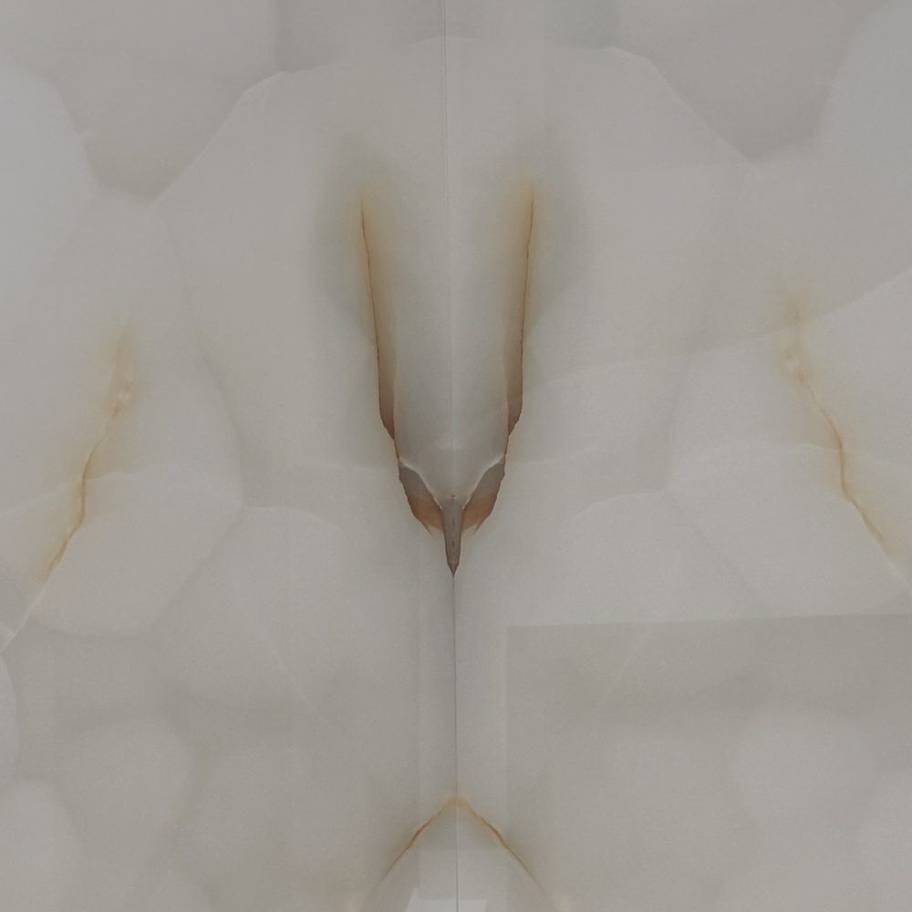 Close-up of the veining on the Avimor fireplace slabs